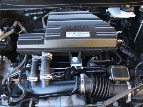 Used 2017 Honda CR-V Touring image 18