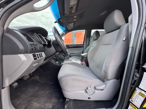 Used 2014 Toyota Tacoma 4x4 Double Cab w/ TRD Sport Package image 10