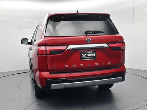 Used 2023 Toyota Sequoia Limited w/ Tow Technology Package AWD/4WD image 6