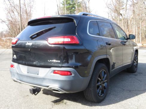 Used 2016 Jeep Cherokee Limited image 5