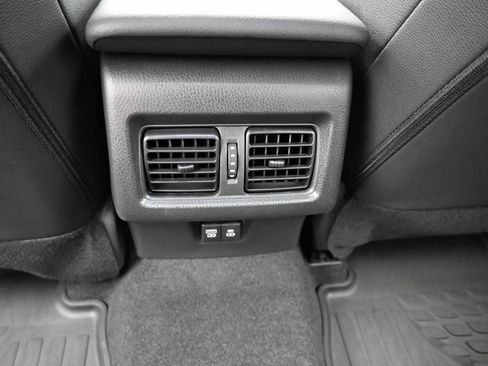 Used 2025 Toyota Camry SE w/ Convenience Package FWD image 15