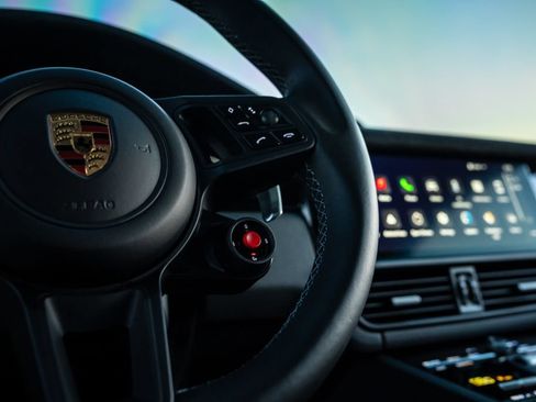 Certified 2023 Porsche Cayenne Turbo GT AWD/4WD image 17