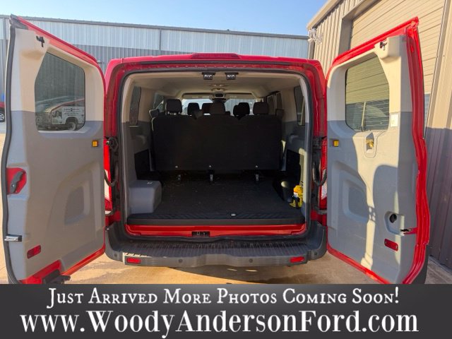 Used 2016 Ford Transit 150 XL RWD image 6