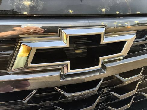 Used 2026 Chevrolet Silverado 1500 ZR2 w/ Dark Appearance Package AWD/4WD image 33