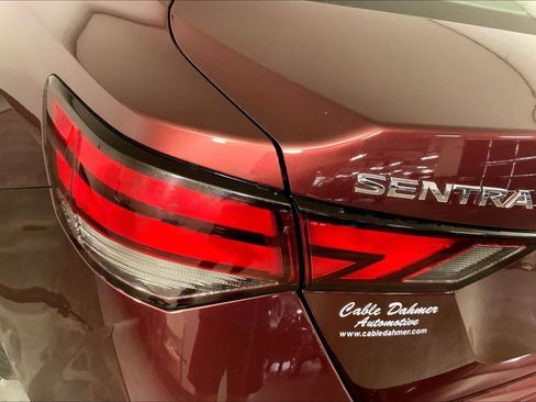 Used 2024 Nissan Sentra SV FWD image 27