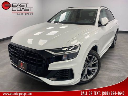 Used 2022 Audi Q8 Premium AWD/4WD image 1