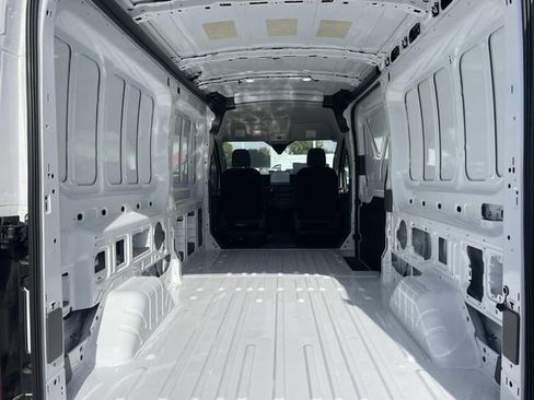 New 2026 Ford Transit 250 148 Medium Roof image 20