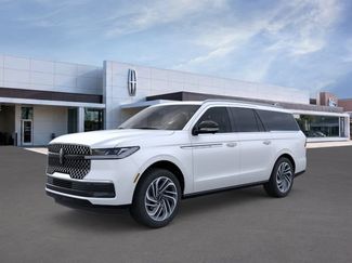 New 2026 Lincoln Navigator L Reserve AWD/4WD video 1