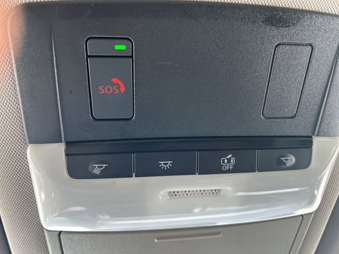 Certified 2025 Nissan Rogue SV AWD/4WD image 18