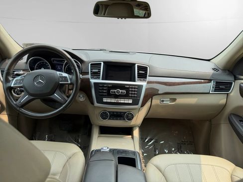 Used 2015 Mercedes-Benz GL 450 4MATIC image 11