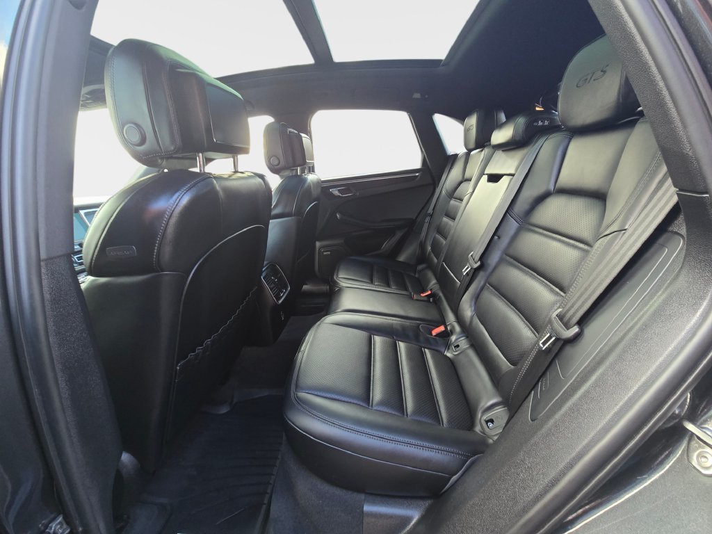 Used 2021 Porsche Macan GTS w/ Premium Package Plus (PF9) AWD/4WD image 17