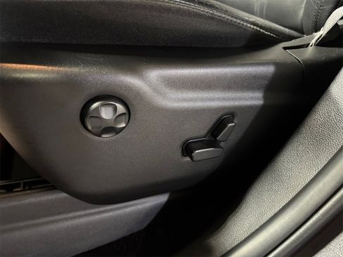 Used 2019 Jeep Grand Cherokee Limited w/ Trailer Tow Group IV image 13