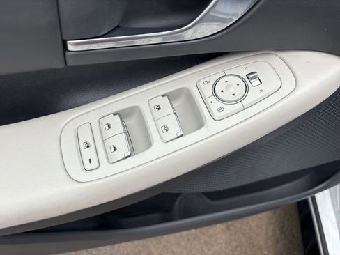 Used 2023 Hyundai Sonata SEL FWD image 14