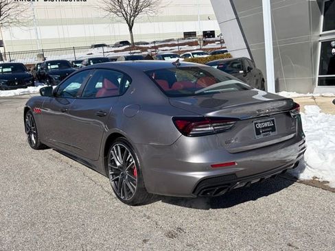 Used 2022 Maserati Quattroporte Trofeo image 7