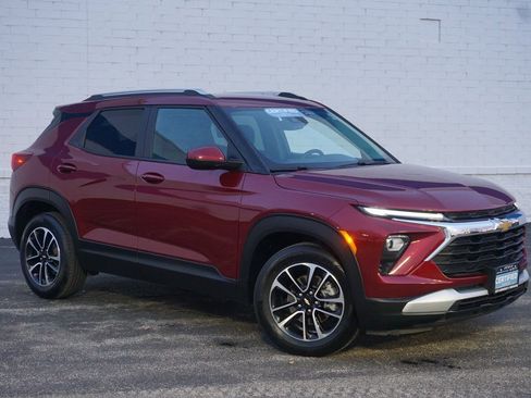 Certified 2024 Chevrolet TrailBlazer LT w/ Convenience Package image 3