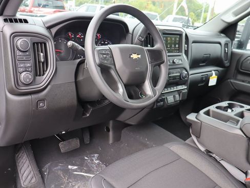 New 2025 Chevrolet Silverado 2500 Custom w/ Custom Value Package image 5