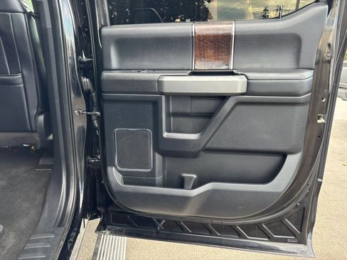Used 2017 Ford F250 Platinum w/ Platinum Ultimate Package AWD/4WD image 27