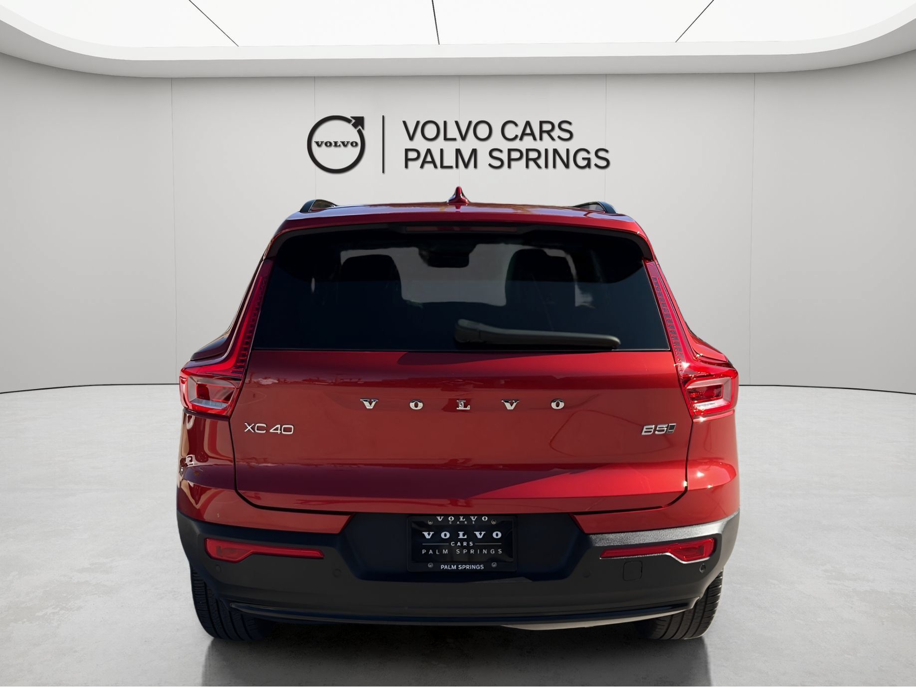 Used 2025 Volvo XC40 B5 Ultra AWD/4WD image 5