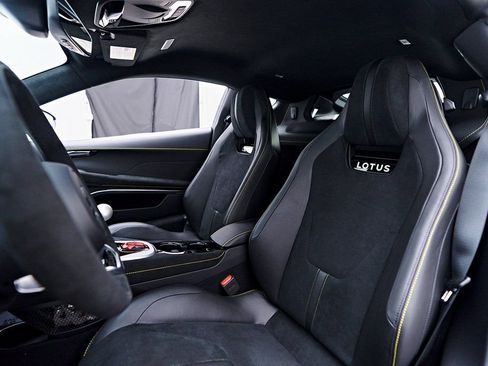 Used 2025 Lotus Emira image 50