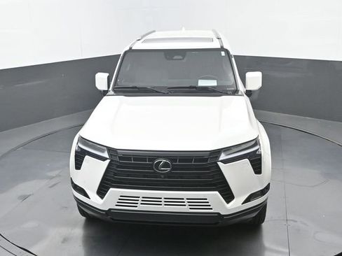 Used 2024 Lexus GX 550 w/ Accessory Package (31) image 31