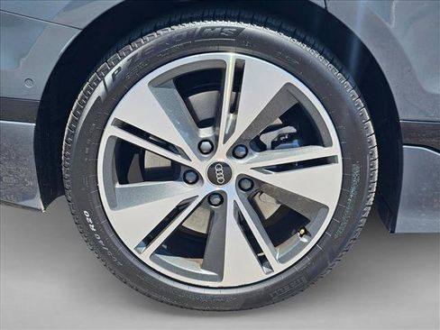 Certified 2025 Audi A6 e-tron Premium Plus w/ Premium Plus AWD/4WD image 26