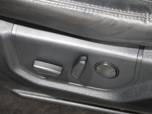 Used 2020 Ford Expedition XLT w/ Equipment Group 202A image 5