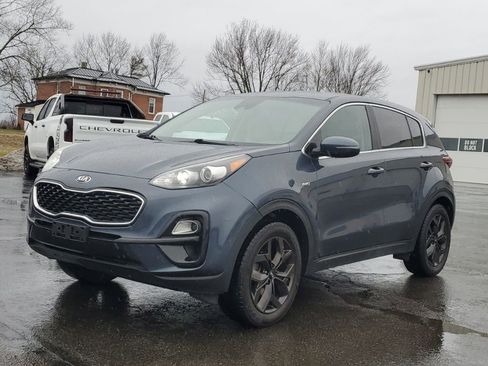 Used 2022 Kia Sportage LX w/ LX AWD Value Edition Package image 3