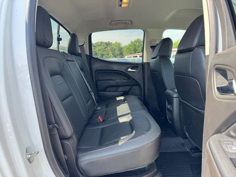 Used 2019 GMC Canyon All Terrain w/ Trailering Package AWD/4WD image 17