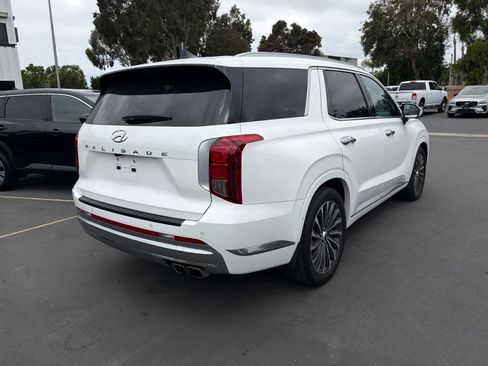 Used 2023 Hyundai Palisade Calligraphy w/ Cargo Package FWD image 3