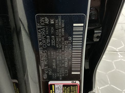Used 2018 Kia Cadenza Premium FWD image 51