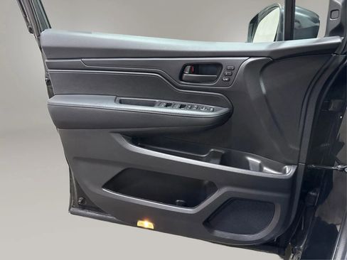 Used 2025 Honda Odyssey EX-L image 21