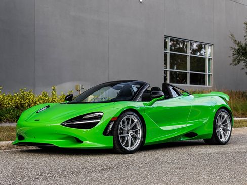 Used 2026 McLaren 750S image 17