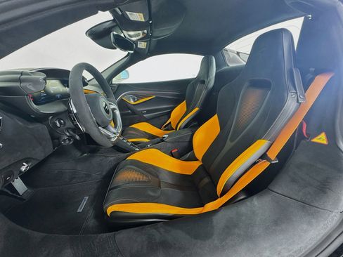 New 2026 McLaren 750S Spider RWD image 20