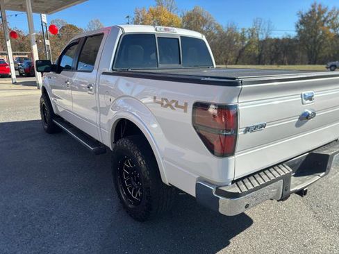 Used 2014 Ford F150 Lariat w/ Lariat Chrome Package image 4