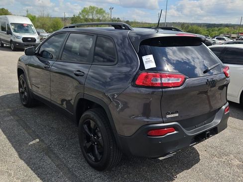 Used 2016 Jeep Cherokee High Altitude w/ Luxury Group image 7