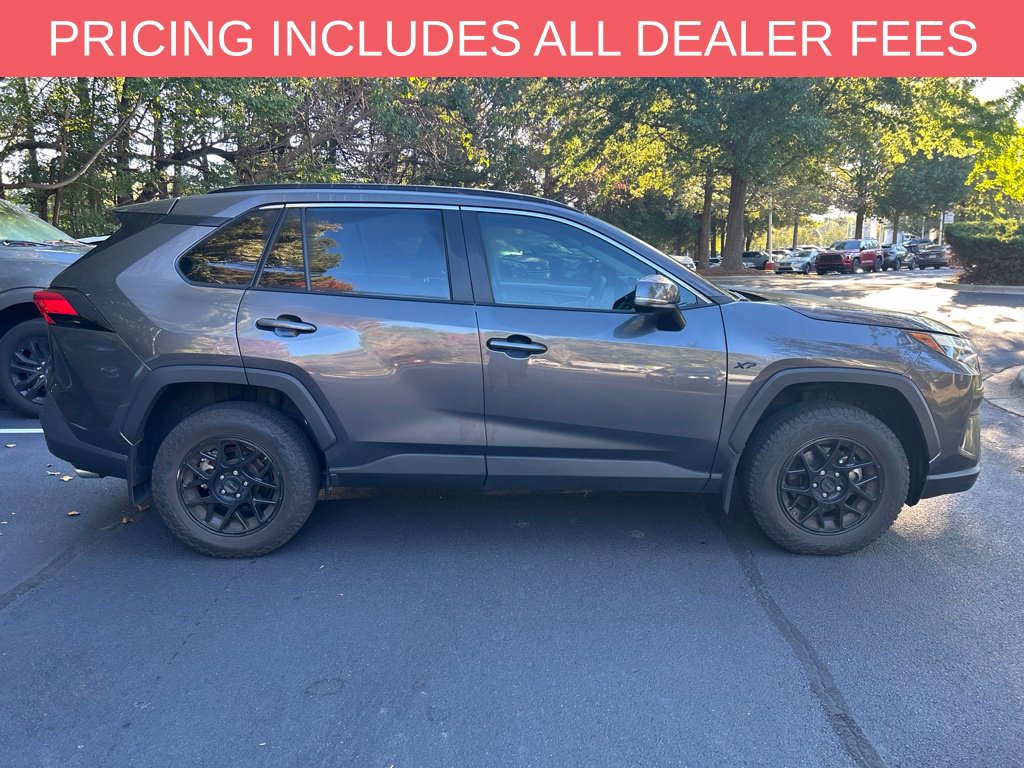 Used 2024 Toyota RAV4 XLE w/ Convenience Package FWD image 8
