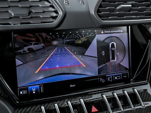 Used 2024 Lamborghini Urus Performante image 38