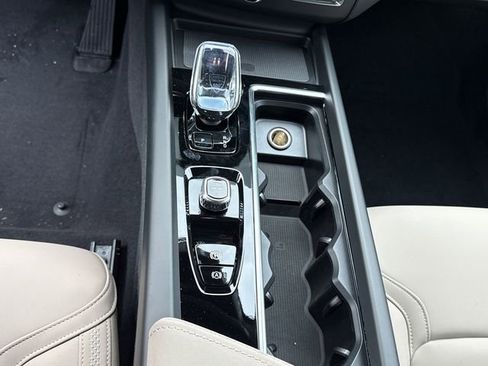 New 2026 Volvo XC60 B5 Plus w/ Protection Package Premier image 17