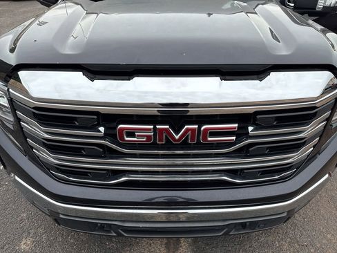 Used 2022 GMC Sierra 1500 SLT w/ X31 Off-Road Package AWD/4WD image 52