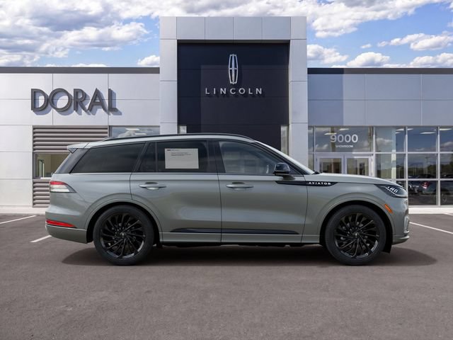 New 2027 Lincoln Aviator Reserve w/ Jet Appearance Package RWD image 5
