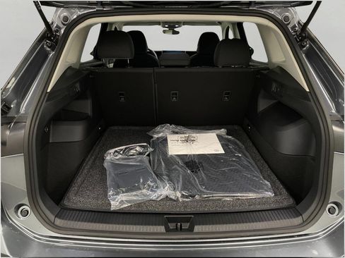 New 2025 Volkswagen Tiguan S image 5