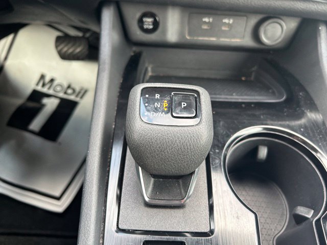 Used 2024 Nissan Rogue S AWD/4WD image 27