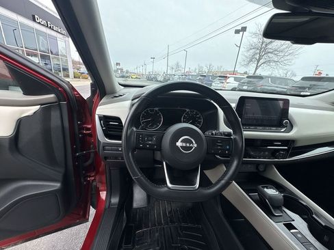 Used 2023 Nissan Rogue SL AWD/4WD image 11