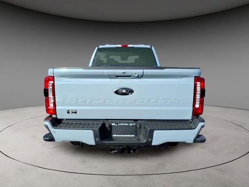 New 2026 Ford F250 Lariat w/ Black Appearance Package image 7
