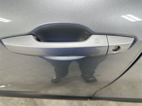 Used 2022 Honda CR-V EX image 13