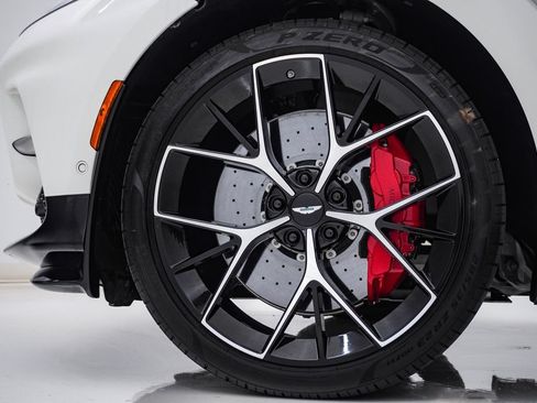 Used 2025 Aston Martin DBX 707 AWD/4WD image 15