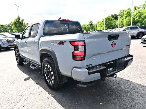 Certified 2024 Nissan Frontier PRO-4X w/ Technology Package AWD/4WD image 8