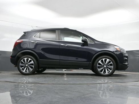 Used 2021 Buick Encore Preferred AWD/4WD image 40