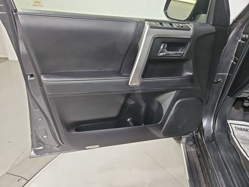 Used 2020 Toyota 4Runner SR5 image 11