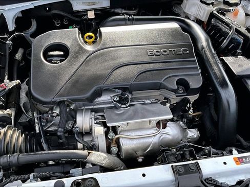 Used 2025 Chevrolet Malibu LT image 34